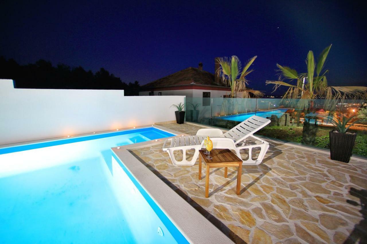 Apartment And Pool Nika Bibinje Exterior foto